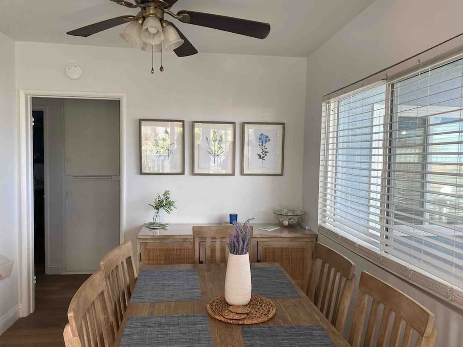 The Charmer (Unit A) — dining nook