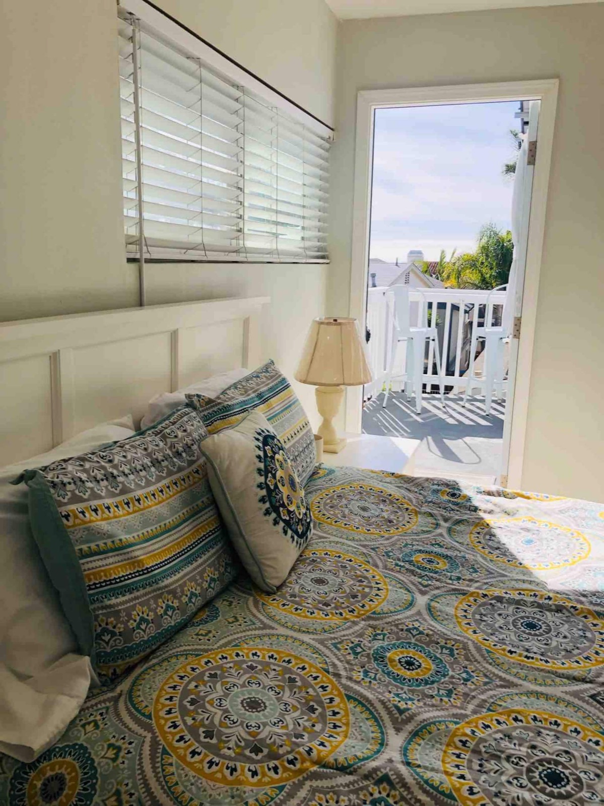 The Jewel: bedroom king patio door