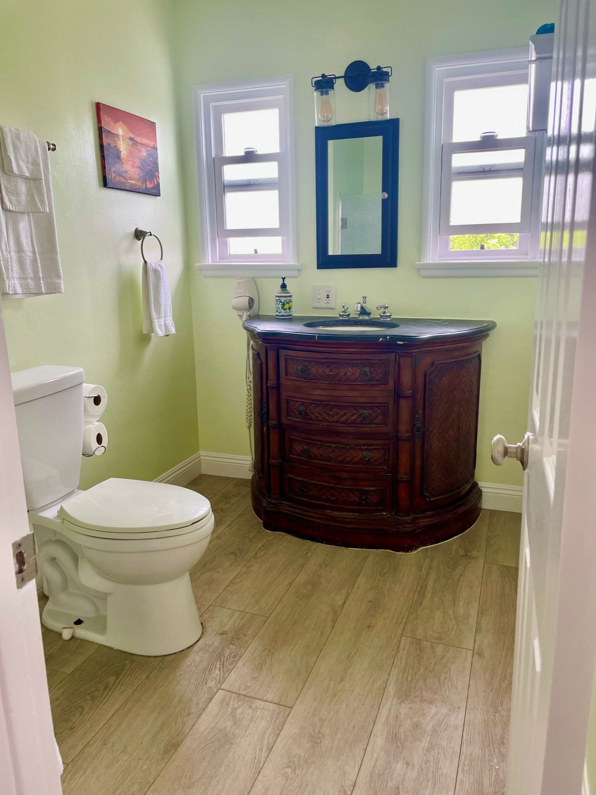 San Clemente's Jewel (Unit D) — bathroom