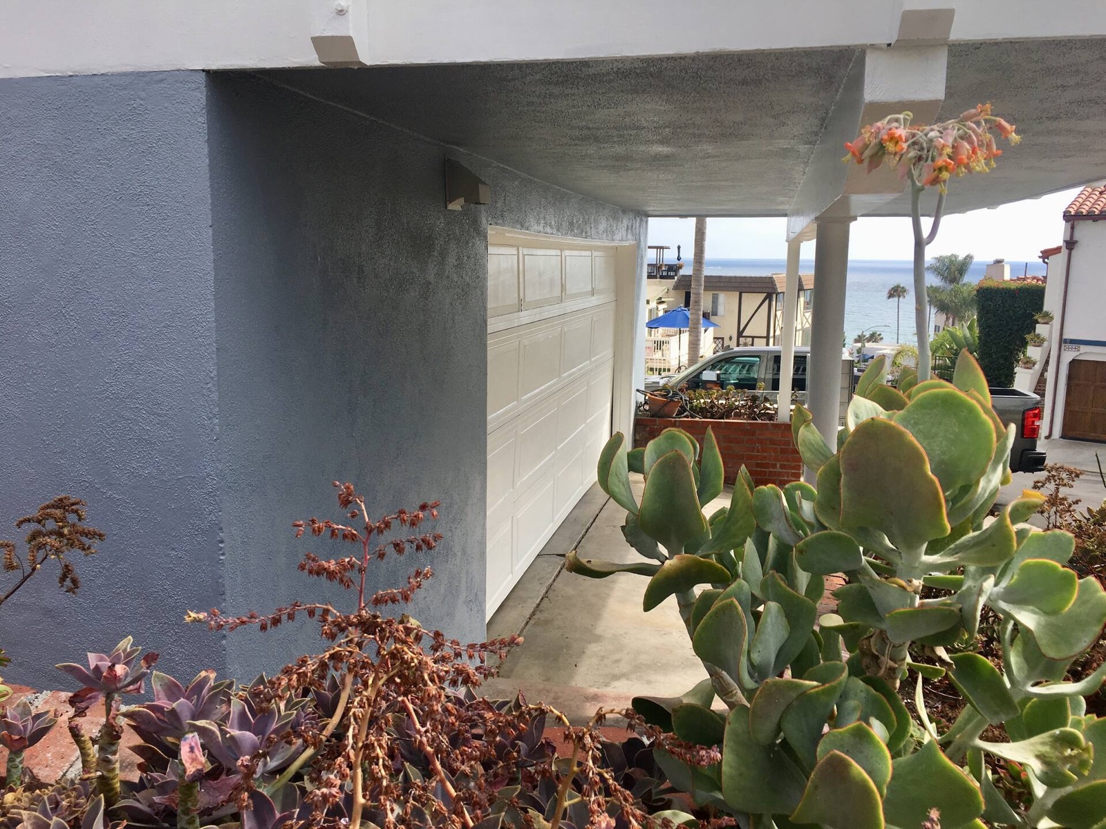 San Clemente's Jewel (Unit D): garage driveway